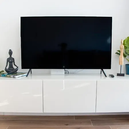 Navale With A Roof Terrace And A Heated Pool تروغير