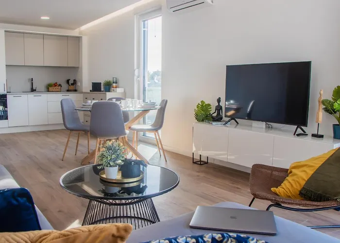 Navale With A Roof Terrace And A Heated Pool Trogir