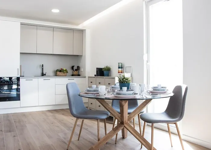 Navale With A Roof Terrace And A Heated Pool *